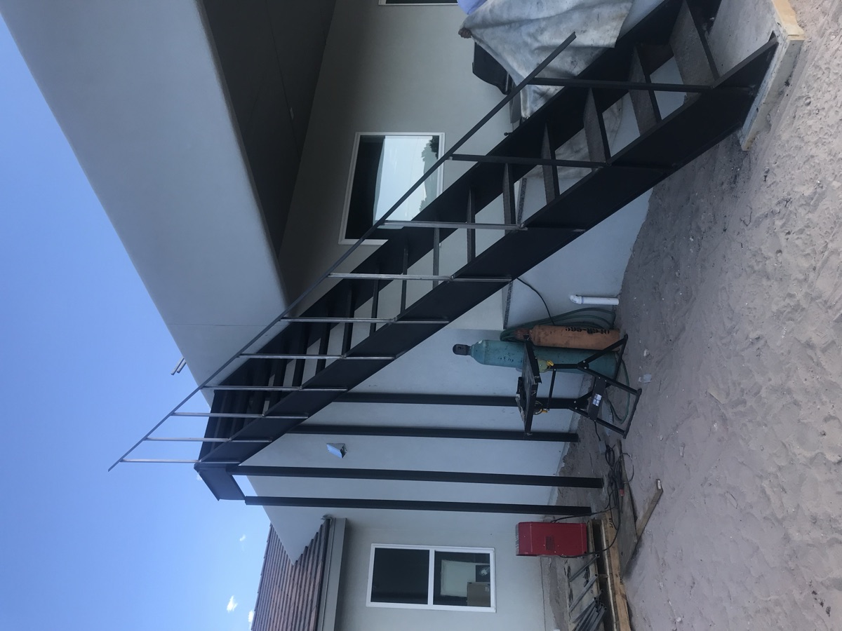 Balcony railing